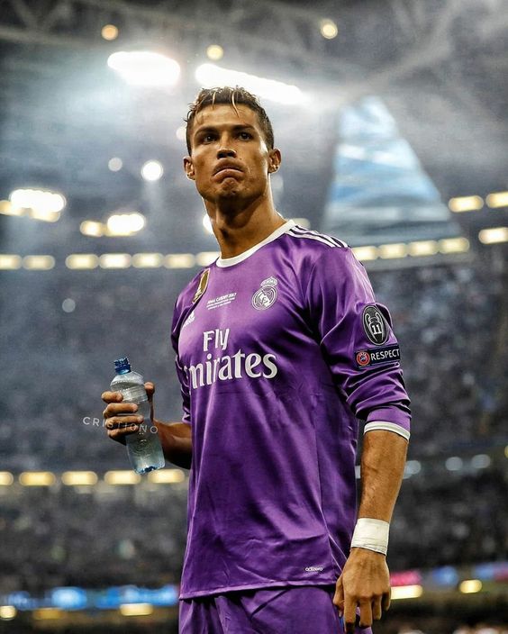 Real Madrid Camisa Roxa Retrô 2016-17